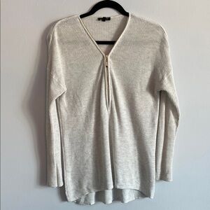 Dynamite Women's Gray Long Sleeve Sweater with Gold Zipper